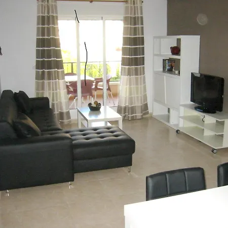 Charming In With Pool Daire